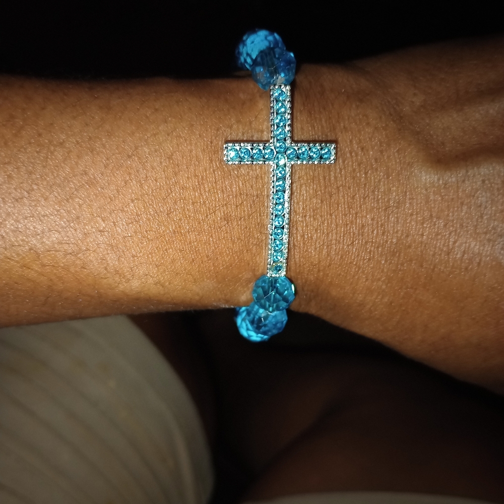 Elegant Rhinestone Cross and Beaded Bracelet, Classic Style - Picture 1 of 3